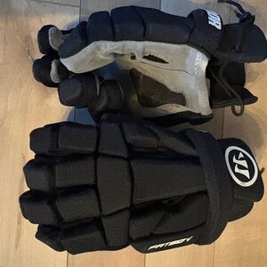 Warrior Black Lacrosse/ Hockey Gloves - Protective Padded Design